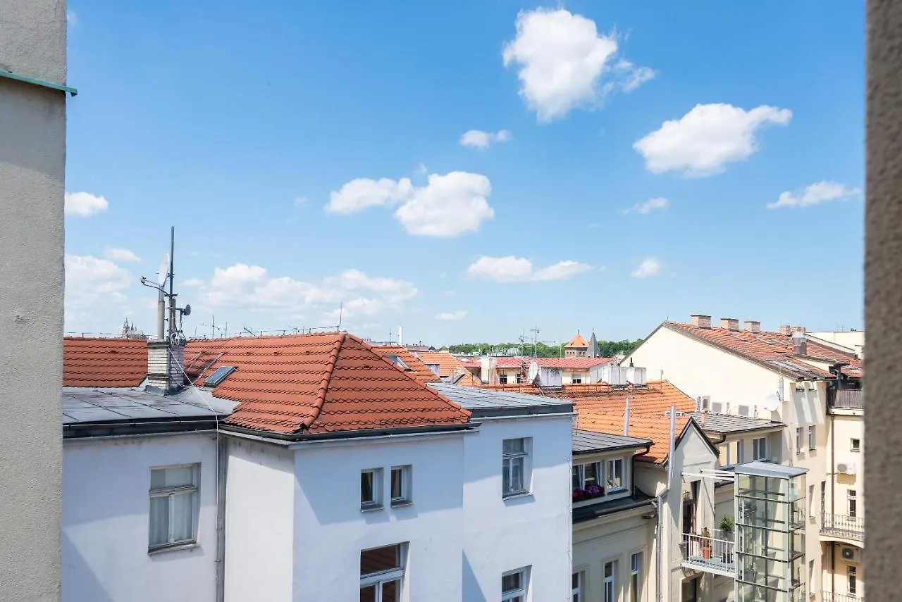 New Modern Apartment 5. Floor Πράγα