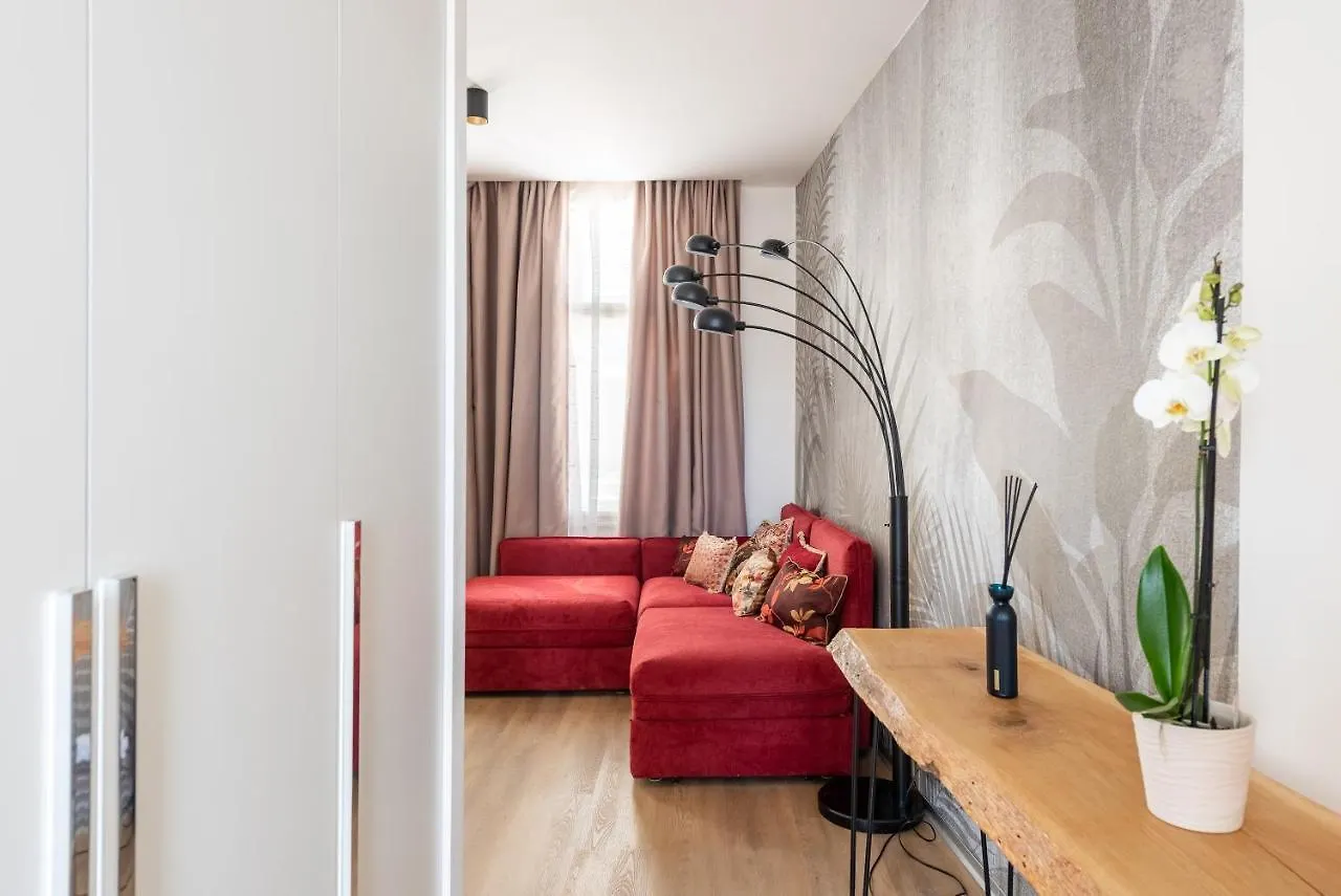 New Modern Apartment 5. Floor Πράγα